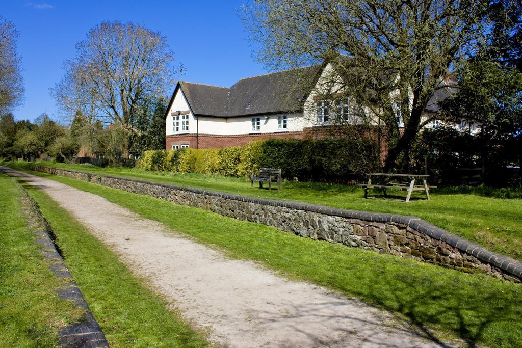 Heywood Hall Denstone Luaran gambar