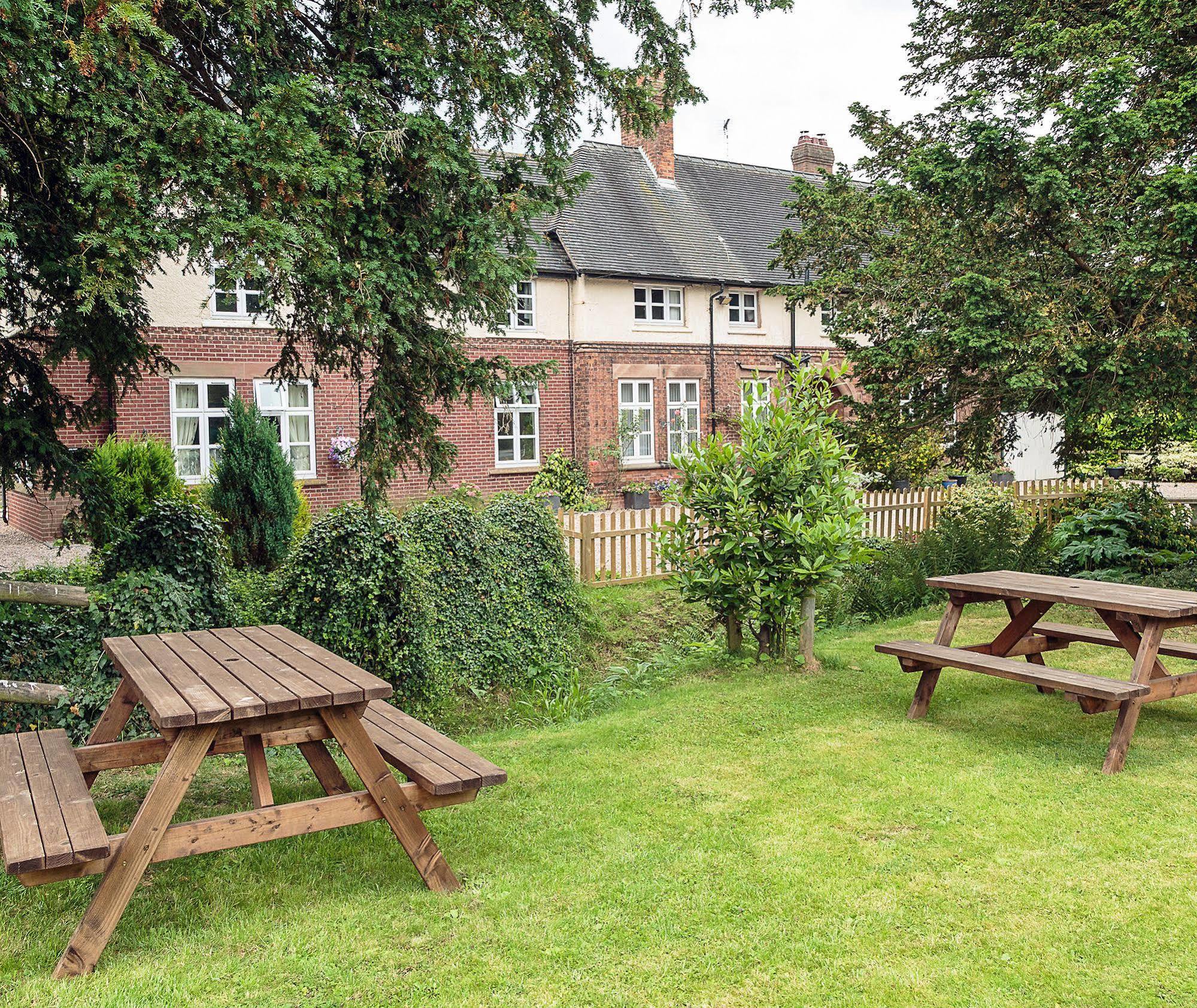 Heywood Hall Denstone Luaran gambar